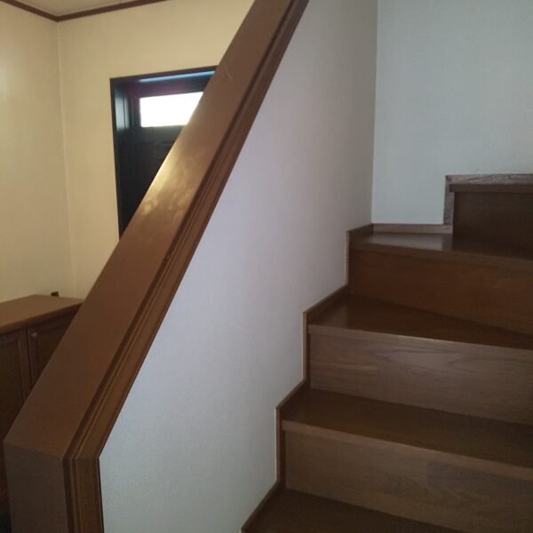 Before：階段手すり