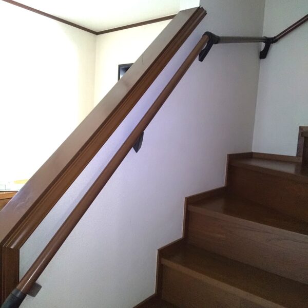 After：階段手すり